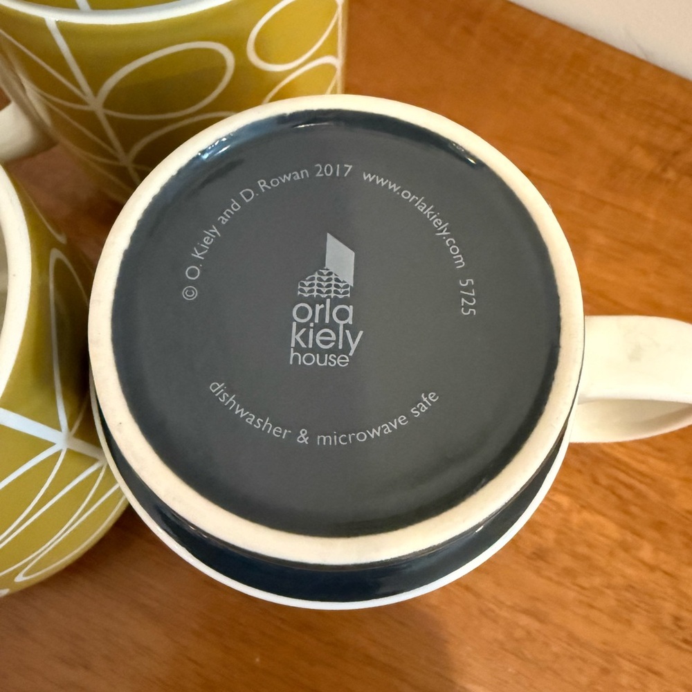 Orla Kiely Yellow and Black Mugs Set - Picture 2 of 2